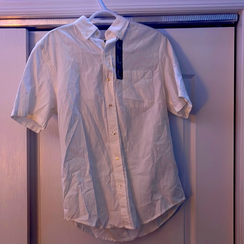 Gap button up